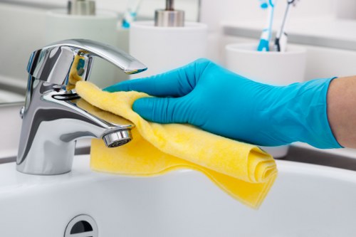 Local floor cleaning service for SE16 apartments and flats