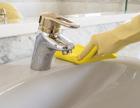 Local upholstery cleaning for offices and commercial seating in SE16